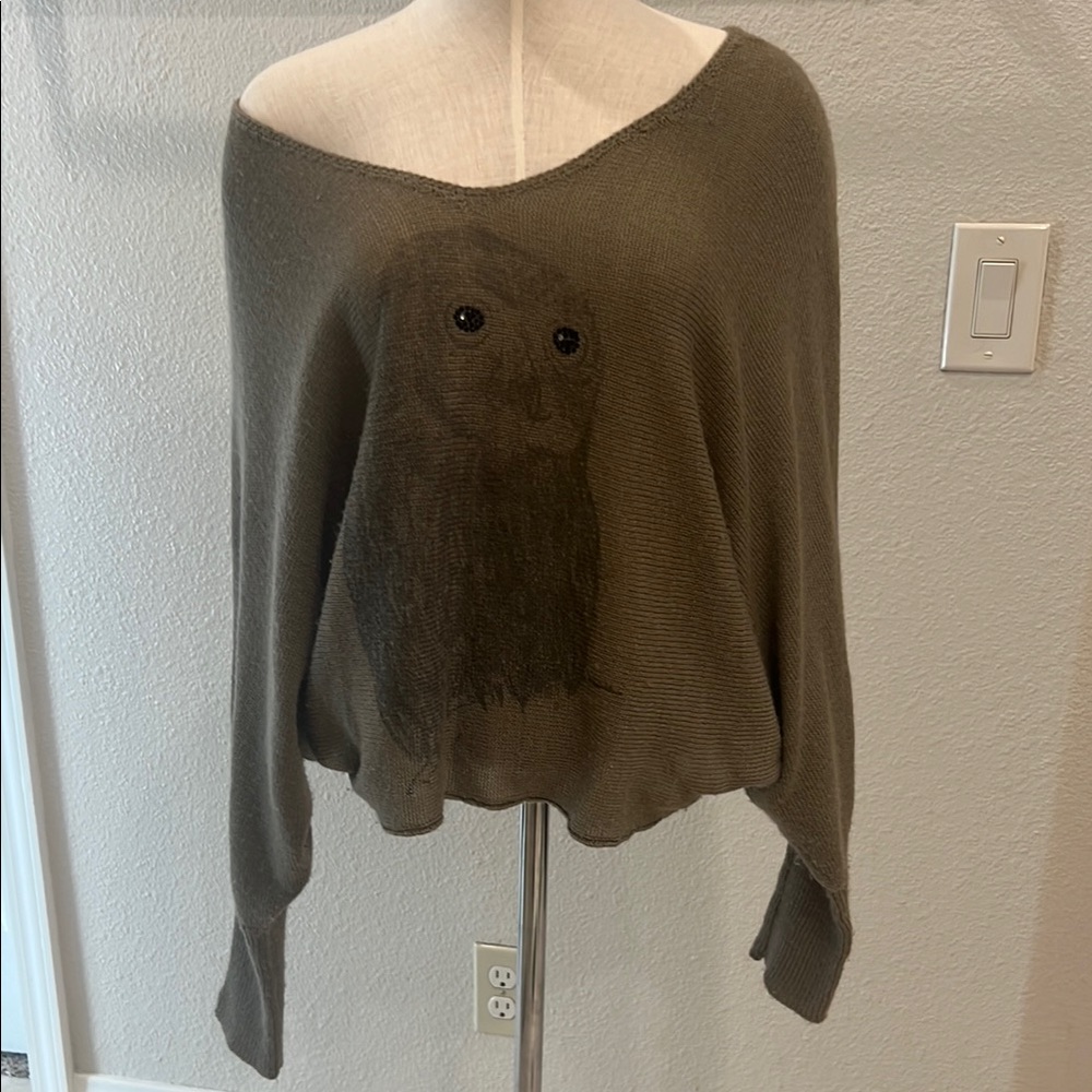 Millau Olive Green Sweater with Owl Design